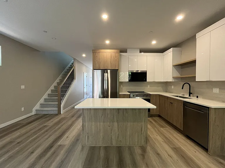 15607 SE Meadowlark Ln — Photo 6
