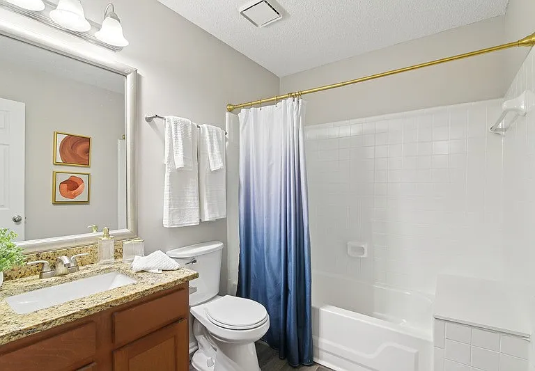 Wood Pointe Apartment Homes — Photo 9