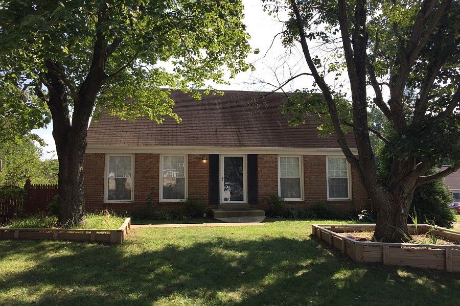 1st image of 13748 Mahoney Dr