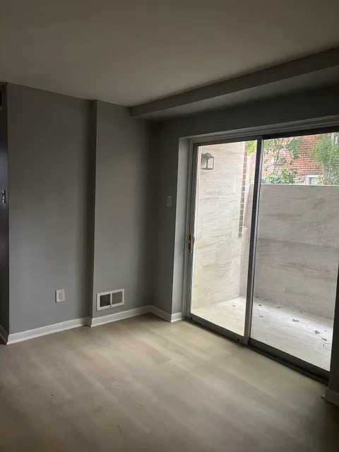 1 bed, 950 sqft, $1,250 — Photo 2