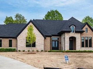 4691 Gate House Ct, Rochester, MI