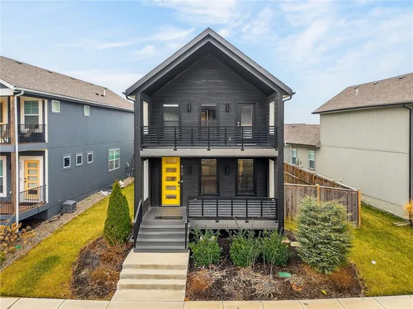 930 S Harmony Ave, Independence, MO 64056