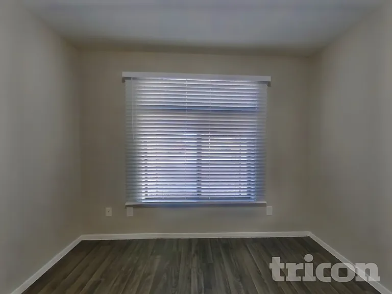 43314 W Cowpath Rd — Photo 10