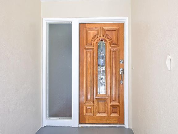 2nd image of 359 Accacia St