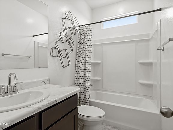 4th image of 22664 N LYNN Street