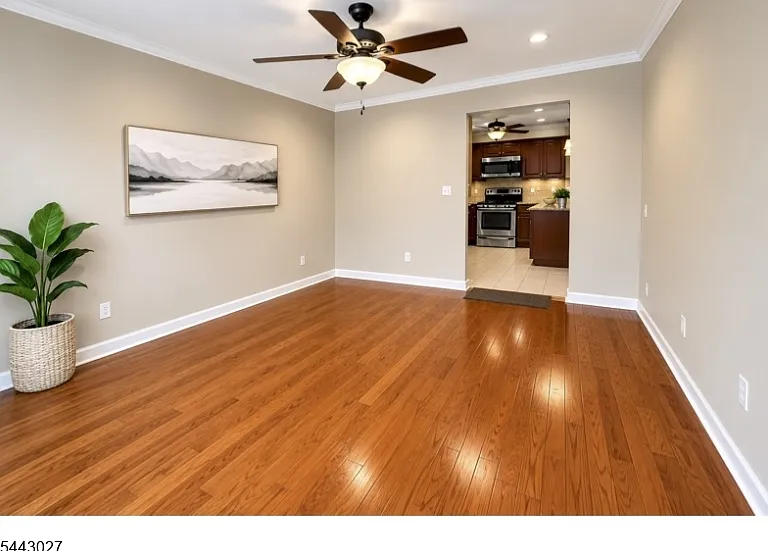 14 Yarmouth Ct — Photo 2