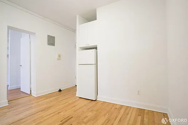 Rented by Oxford Property Group | media 35
