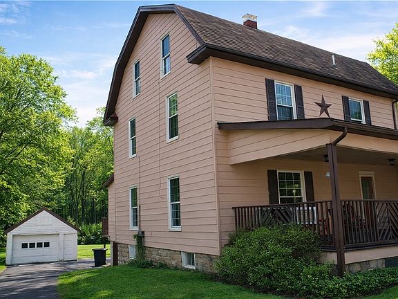 2nd image of 17 Dusty Ln