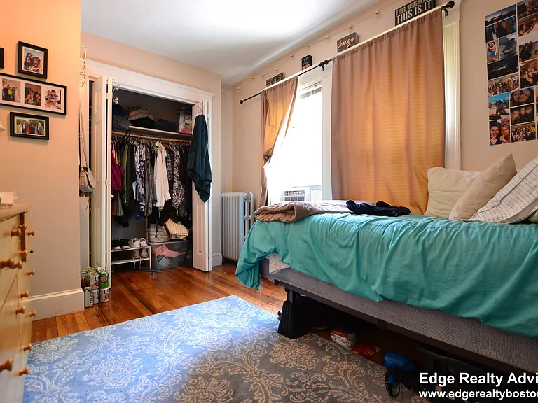 289 Foster St #1 — Photo 6