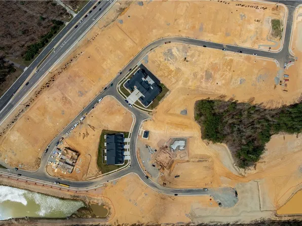 6724 Mayland Ridge Ln, Chesterfield, VA 23120