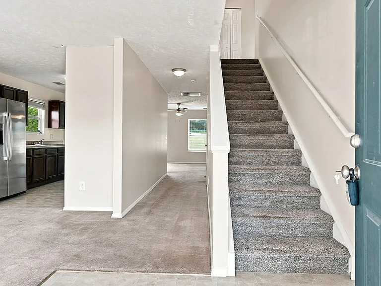 2834 Creekbend Dr — Photo 5