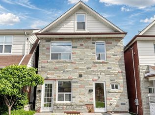 82 Ford St #1, Toronto, ON M6N 3A1