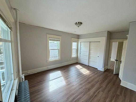 4th image of 1121 Broadway E #7