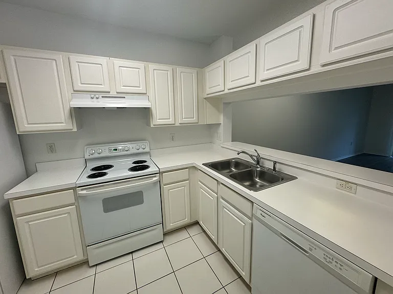 30233 Lacledes Ln — Photo 6