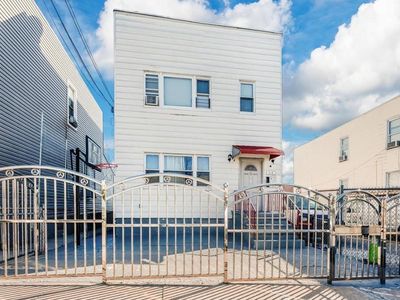 874 Van Nest Avenue, Bronx, NY, 10462