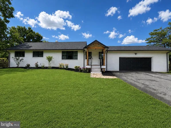 2174 Porter Rd, Bear, DE 19701