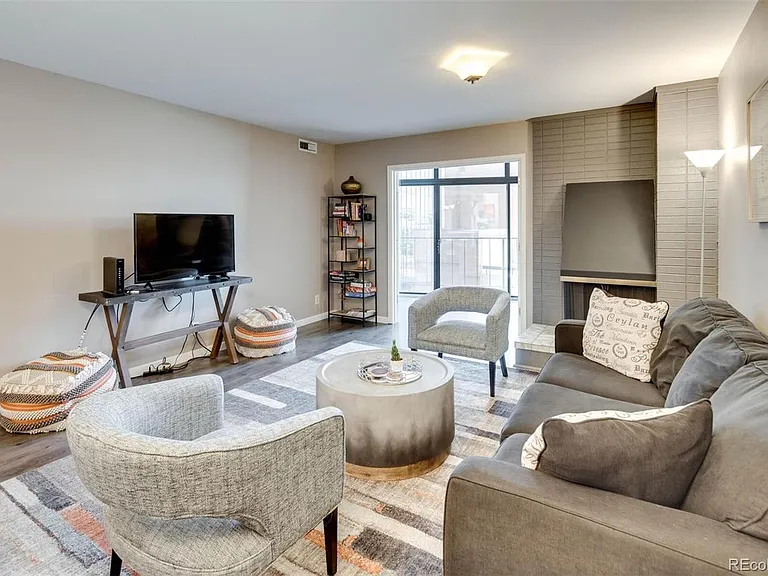 1777 Larimer St #701 — Photo 2