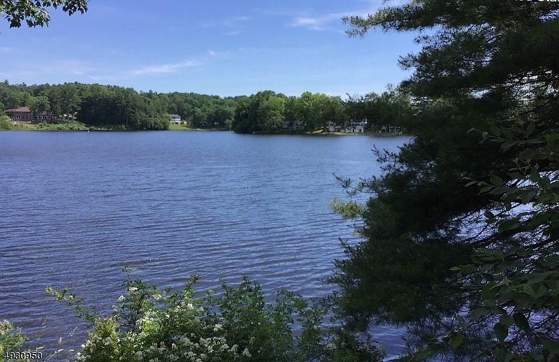 1st image of 208 Shore