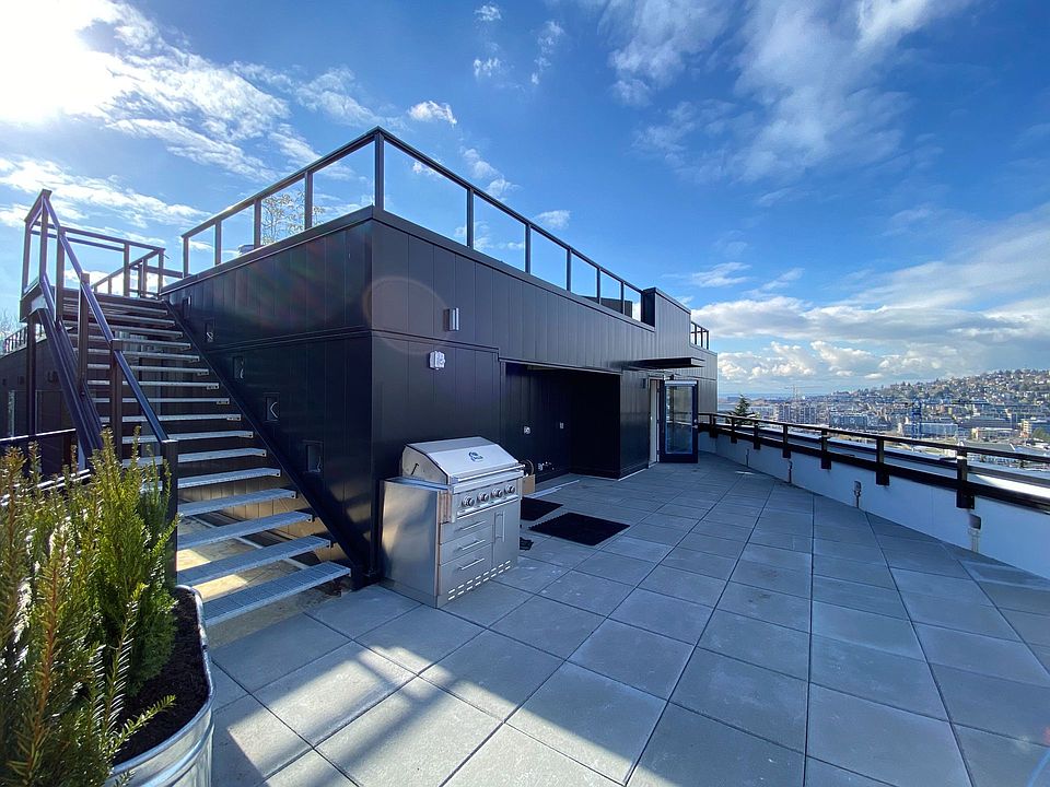 1st image of 736 Bellevue Pl E #106-F
