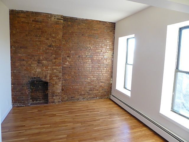 2nd image of 67 4th Ave APT 3C