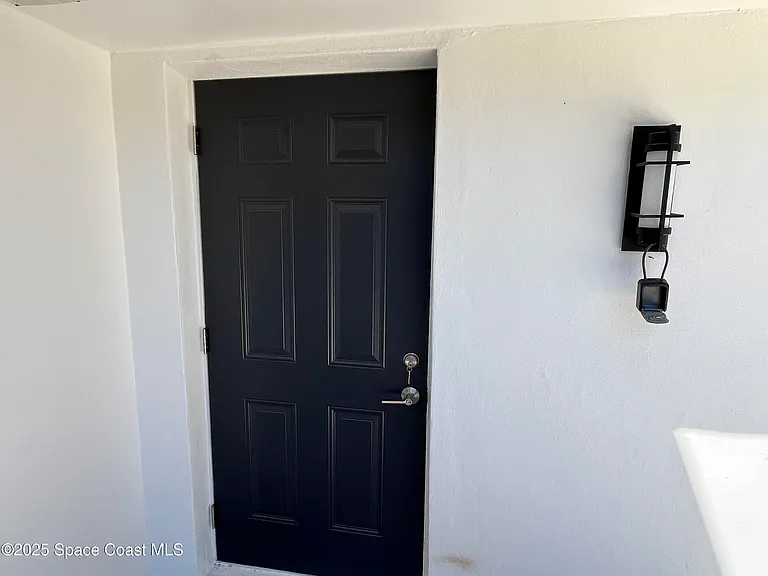 1717 Erin Ct NE — Photo 9