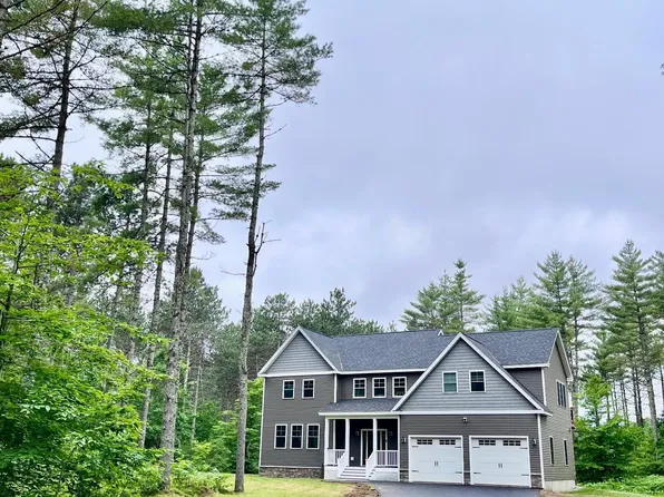 16 Ghia Street, Fryeburg, ME 04037