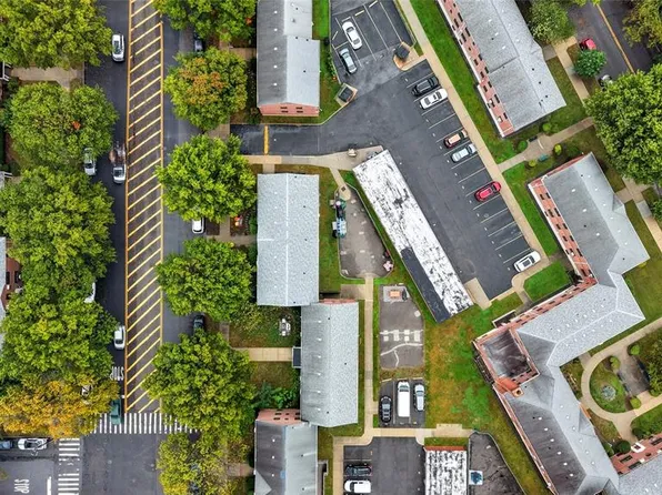 81-24 156th Avenue image 12 of 16