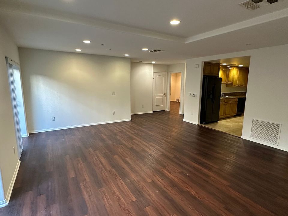 1st image of 689 S Berendo St APT 605