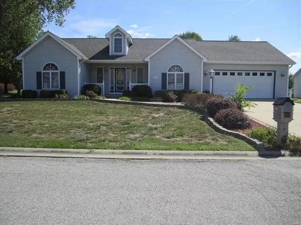 703 Mary Ann Ct, Freeburg, IL 62243