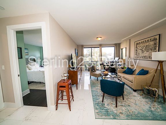 5th image of 27-53 Crescent St #3C