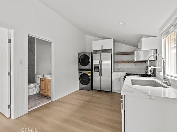 3rd image of 18155 Osborne St