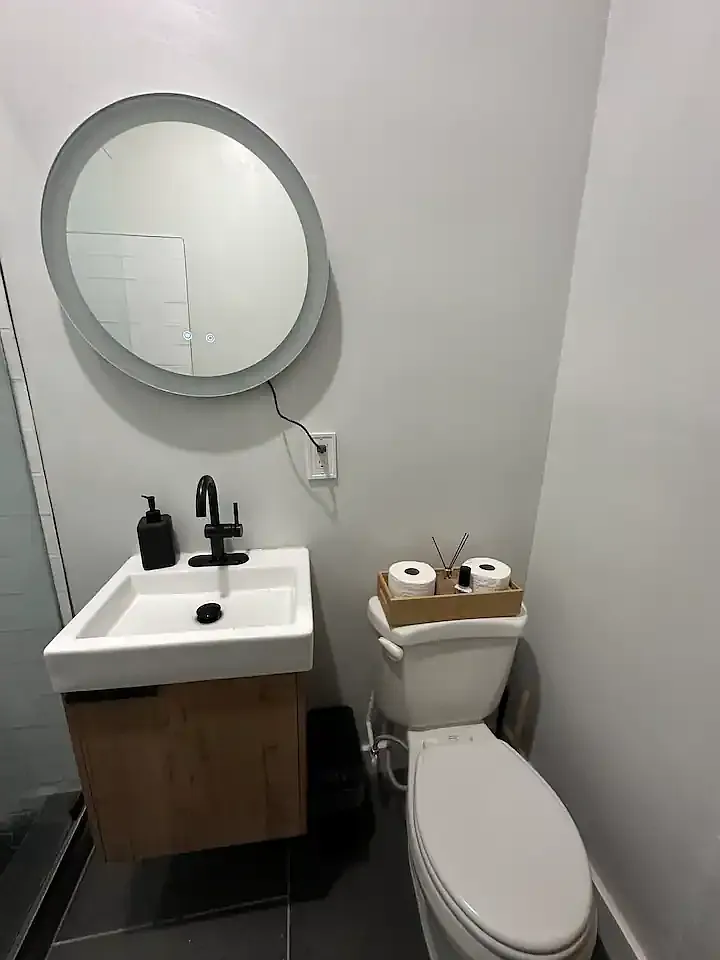 Studio, 418 sqft, $2,000 — Photo 2