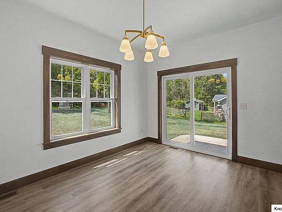 4th image of 867 Fairway Dr