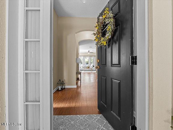 5th image of 2699 CREEKFRONT Drive