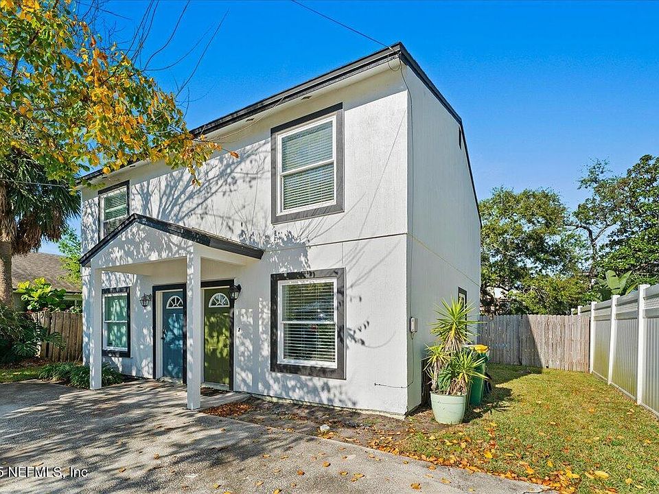 1st image of 555 7TH Avenue S