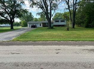 12085 Cook Rd, Gaines, MI 48436
