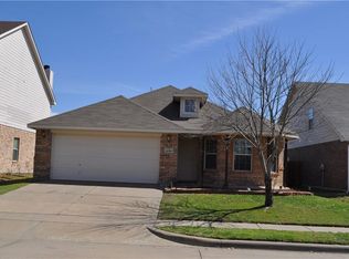 1646 Wildflower Dr, Waxahachie, TX 75165