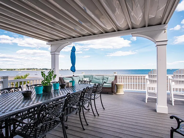 First Floor Deck with Grill