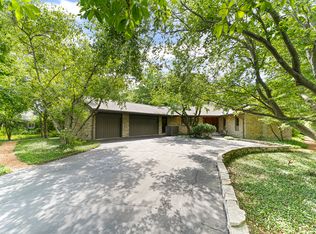 1370 Sunview Ln, Winnetka, IL 60093
