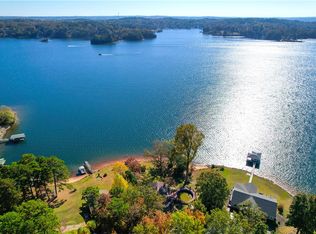 196 Knox Landing Dr, Seneca, SC 29672