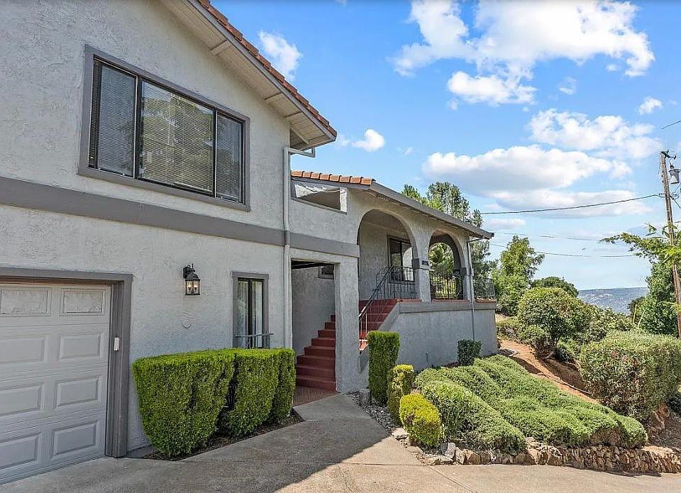 1st image of 10331 Pebble Beach Way