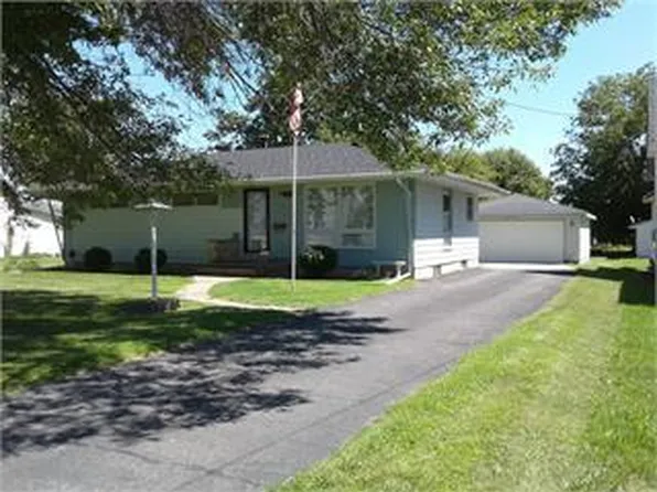 319 Aspen Ave N, New Richland, MN 56072