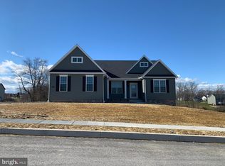 205 Granite Ln #44, Hanover, PA 17331