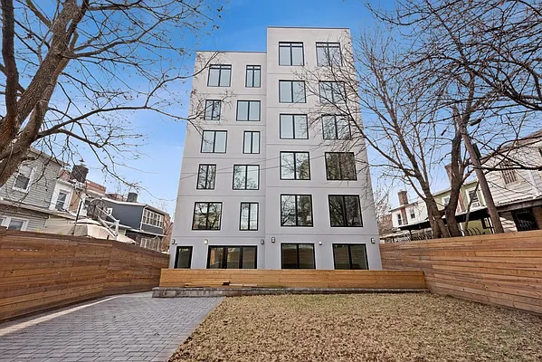 Rented by Compass | media 19