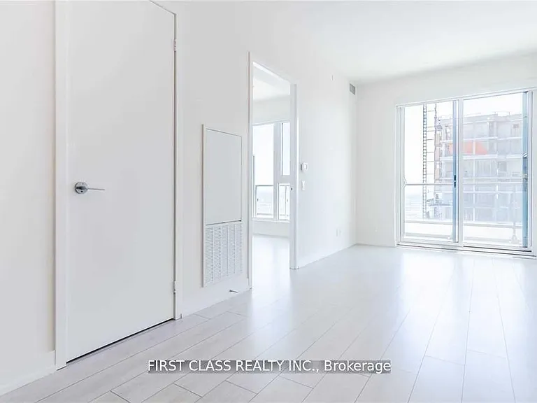 950 Portage Pkwy #5103 — Photo 8