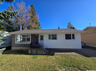 719 3rd STREET E, Assiniboia, SK S0H 0B0