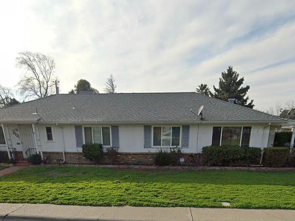 1st image of 1906 W Sonoma Ave