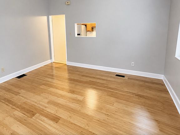 5th image of 221 N Dithridge St APT 6