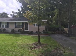 103 Oak Ridge Dr #B, Havelock, NC 28532