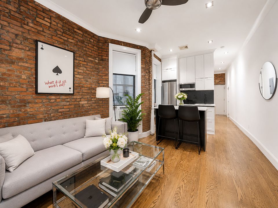 1st image of 37 King St APT 3C